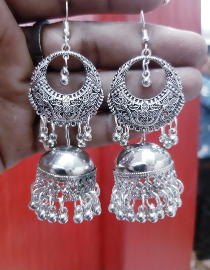 Silver polic Earring 