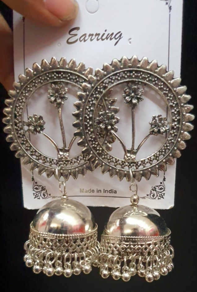 Silver polic Earring 