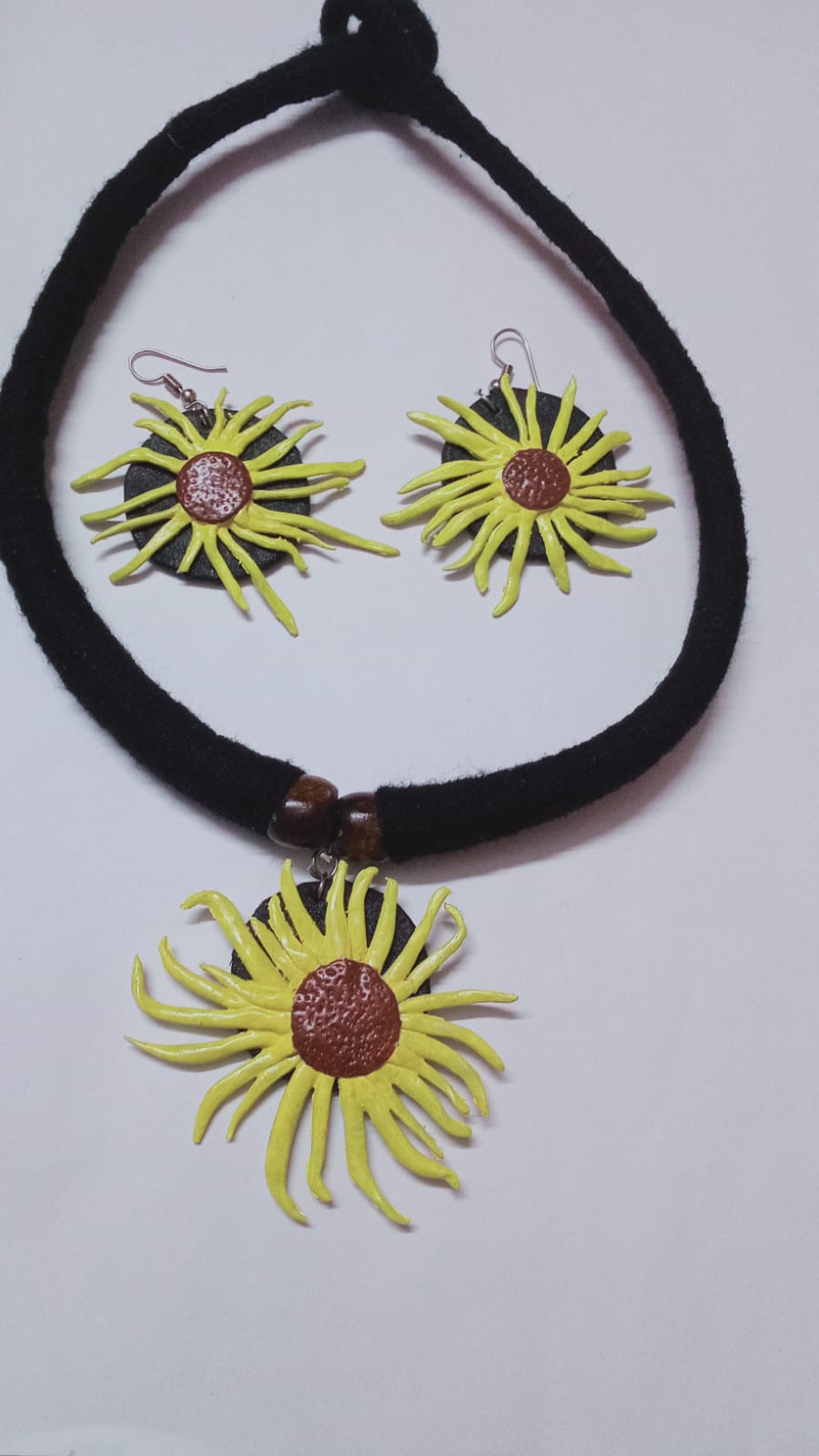 HANDMADE JEWELERRY